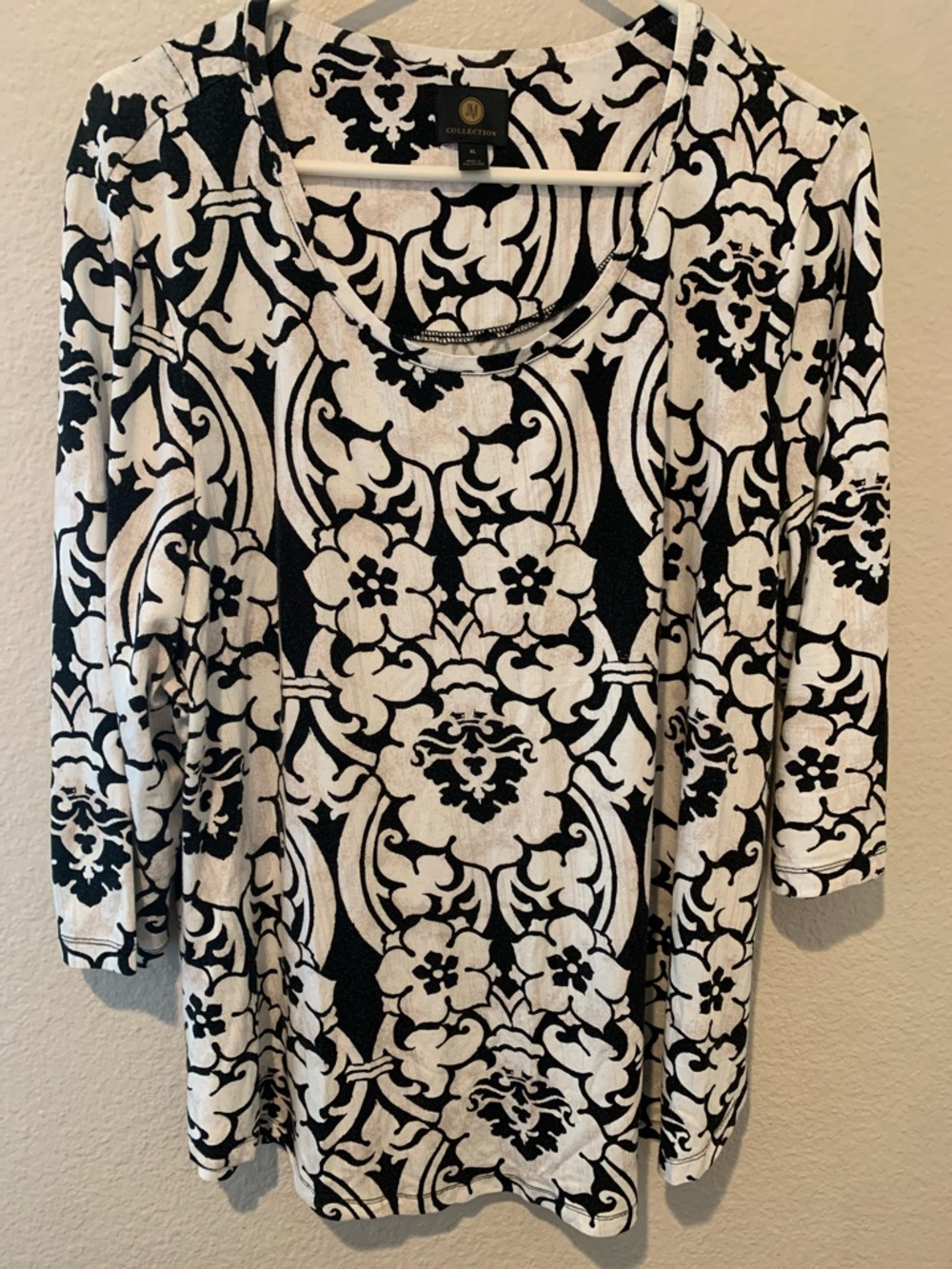 JM Collection Black and White Scroll-Print Scoop Neck Top